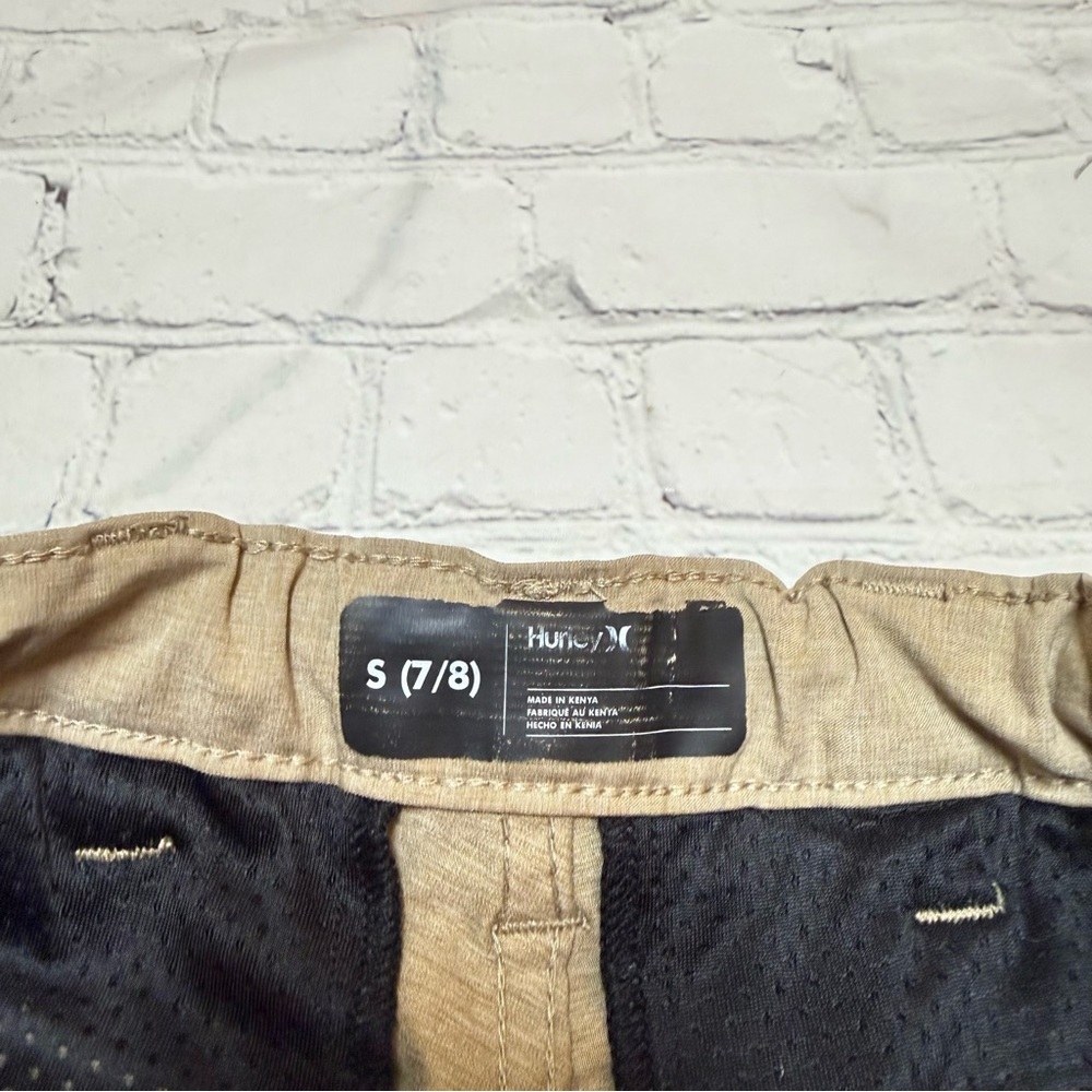 Hurley Shorts - Picture 2 of 3